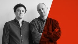 Das Autorenporträt ARD Radiofeature "Suchtgeschäft" zeigt die Autoren Benjamin Breitegger und Nikolai Atefie