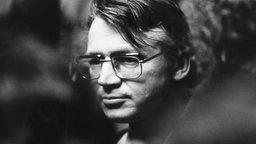 Schwarzweiß Porträt von Rudolf Bahro aus dem Jahr 1980