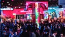 Besucher besichtigen den Stand der Deutschen Telekom während des Mobile World Congress (MWC) 2026, Barcelona, Spanien, 03.03.2026.