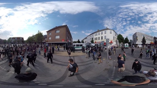 Aufnahme einer 360 Grad Kamera bei einer Demonstration von Rechtsextremen in Dortmund 