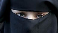 Verschleierte Frau 