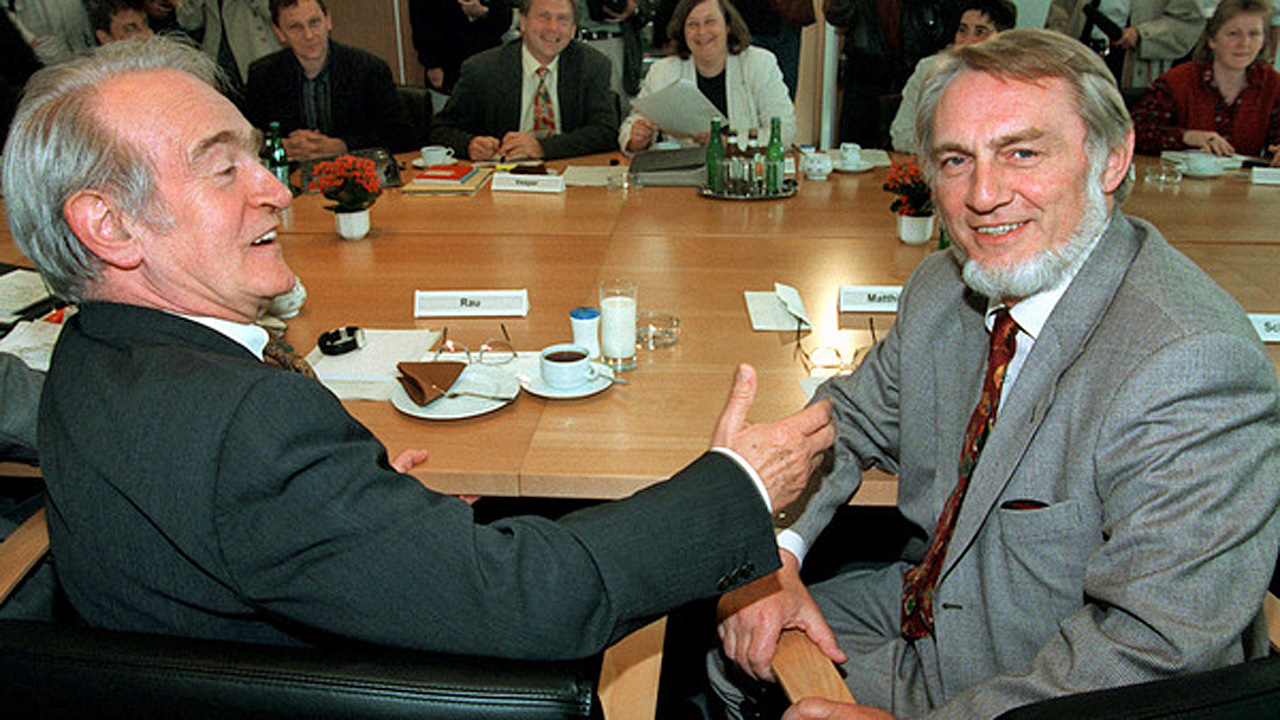 Johannes Rau mit SPD-Fraktionschef Klaus Matthiesen