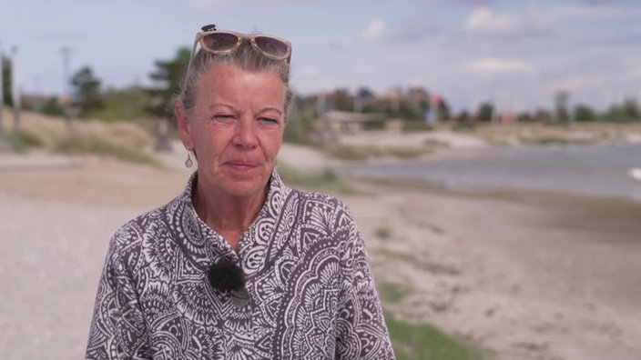 Dagmar Funke, Mutter von Deborah "Debbie" Sassen 