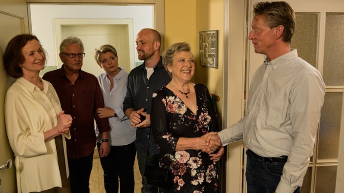 Lindenstraße-Folge 1734 Champagnergelüste