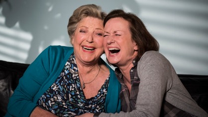 Couchzone mit Helga und Anna