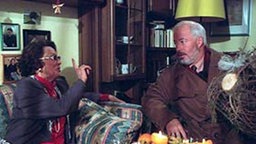 Advent, Advent... Die deutsche Gemütlichkeit hat es Tante Betty angetan.