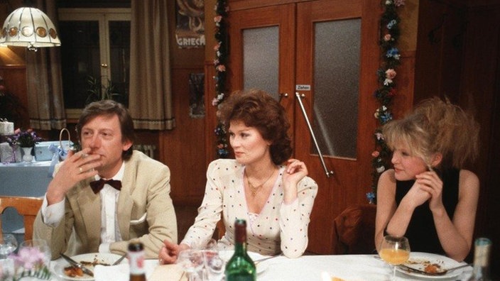Auch Familie Schildknecht ist zu Gast bei Bertas und Gottliebs Hochzeit (v.l.: Raimund Gensel, Monika Woytowicz, Sybille Waury).