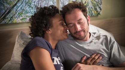 Iris und Alex turteln