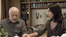 Marion redet mit Erich