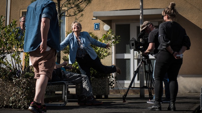 Lindenstraße-Folge 1684 Who the fuck is Tante Hintrud?