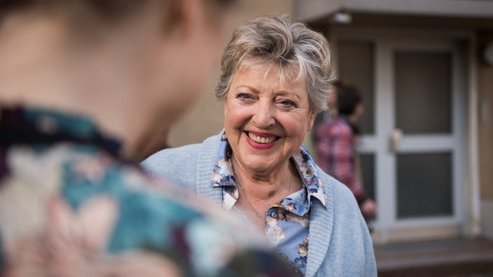 Lindenstraße-Folge 1684 Who the fuck is Tante Hintrud?