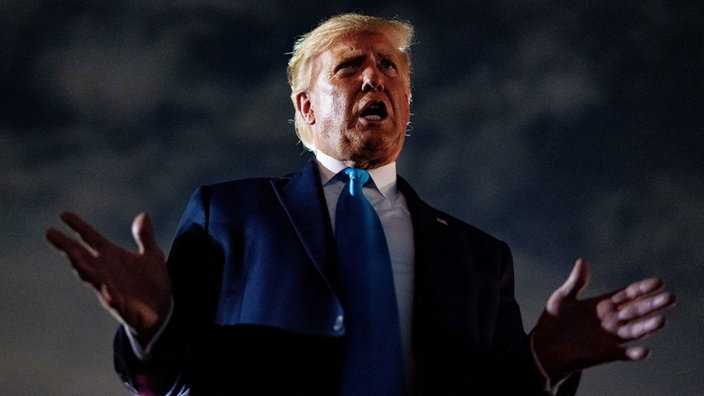 US-Präsident Donald Trump spricht bei einer Wahlkampfveranstaltung in Latrobe (Pennsylvania) am 03.09.2020. 