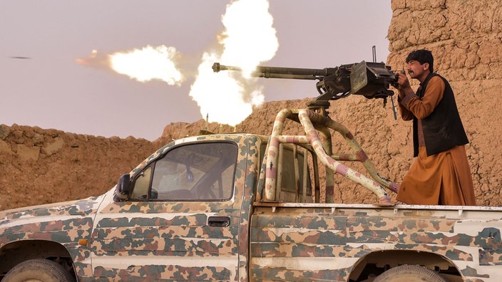 Ein Mitglied der Anti-Taliban-Miliz "Sangorians" im afghanischen Dorf Mukhtar (28. März 2021)