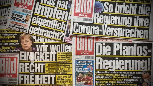 Verschiedene Ausgaben der BILD-Zeitung
