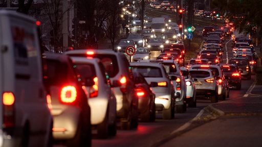 Feierabendverkehr in Bonn (03.12.2019)