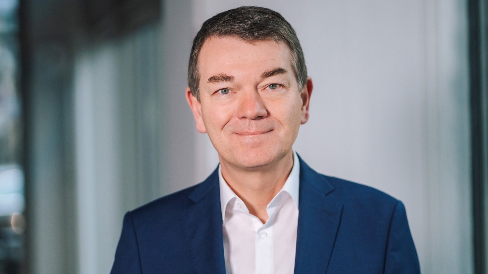 Porträt von Jörg Schönenborn