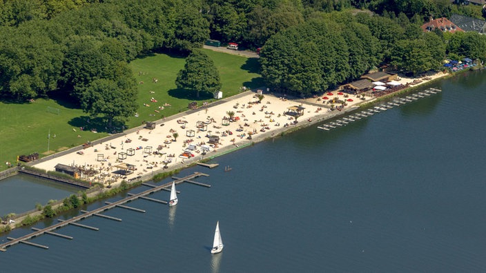 Blick auf das Naherholungsgebiet Baldeneysee in Essen