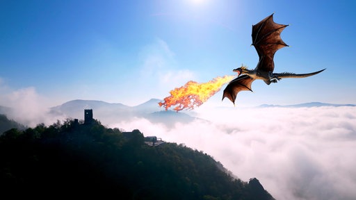Eine Grafikanimation zeigt einen feuerspeienden Drachen, der über dem Drachenfels fliegt