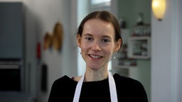 Backduell: Himbeer-Pistazien-Éclairs gegen Pistazien-Himbeer-Törtchen