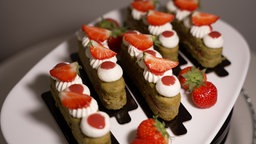 Backduell: Matcha Cupcakes gegen Matcha-Riegel mit Erdbeercurd