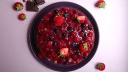 Beeren- und Schokotorte