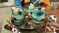 Blue-Curaçao-Dessert im Glas