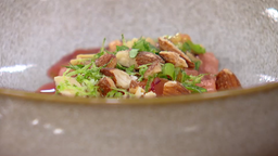 Ceviche vom Lachs mit Avocado und Grapefruit