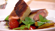 Grillgemüsesalat mit Lachsforelle