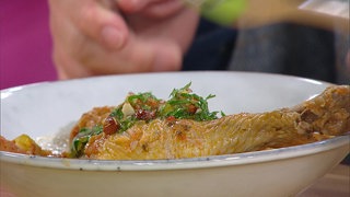 Mediterranes Hähnchen mit Lauch, weißen Bohnen und Tomaten
