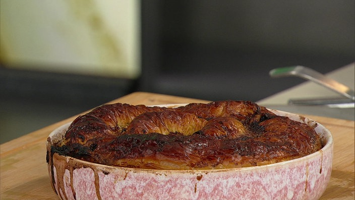 Lauchstrudel mit Birnen und Blauschimmelkäse