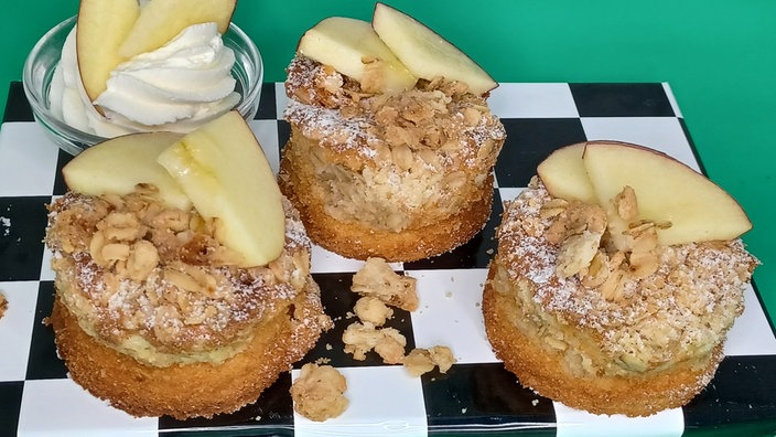 Apfeltörtchen mit Knusperstreuseln