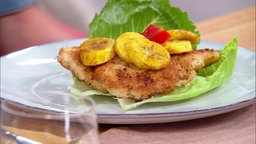Mariniertes Hähnchen mit Bananen
