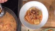 Pfifferlinge in mediterraner Rahmsoße und Paccheri