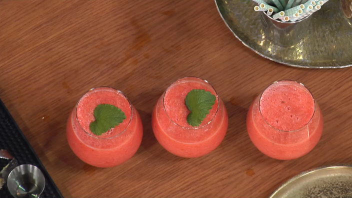 Wassermelonen-Slushie mit Ananas und Aprikose