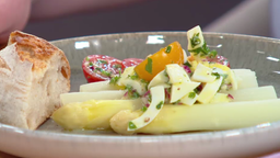 Weißer Spargel mit flämischem Dressing