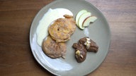 Apfelküchlein und Schoko-Birnen-Mousse