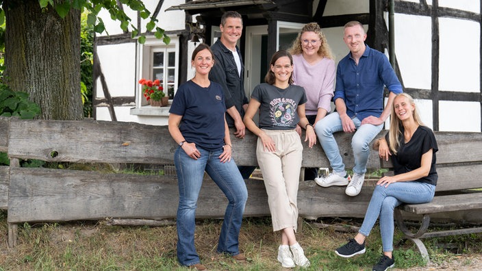 Die Teilnehmer und Teilnehmerinnen: v.l.n.r. Sylvia Geldmacher, Henry Rohlmann, Louise Niehues, Constanze Stamm, Michael Peine, und Marina Dickhoven