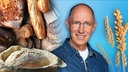 Thomas Ranft vor Brot und Ähren