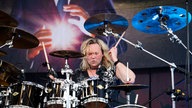 Axxis