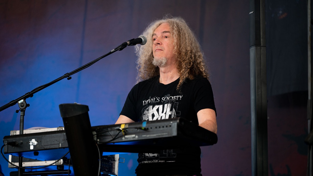 Axxis
