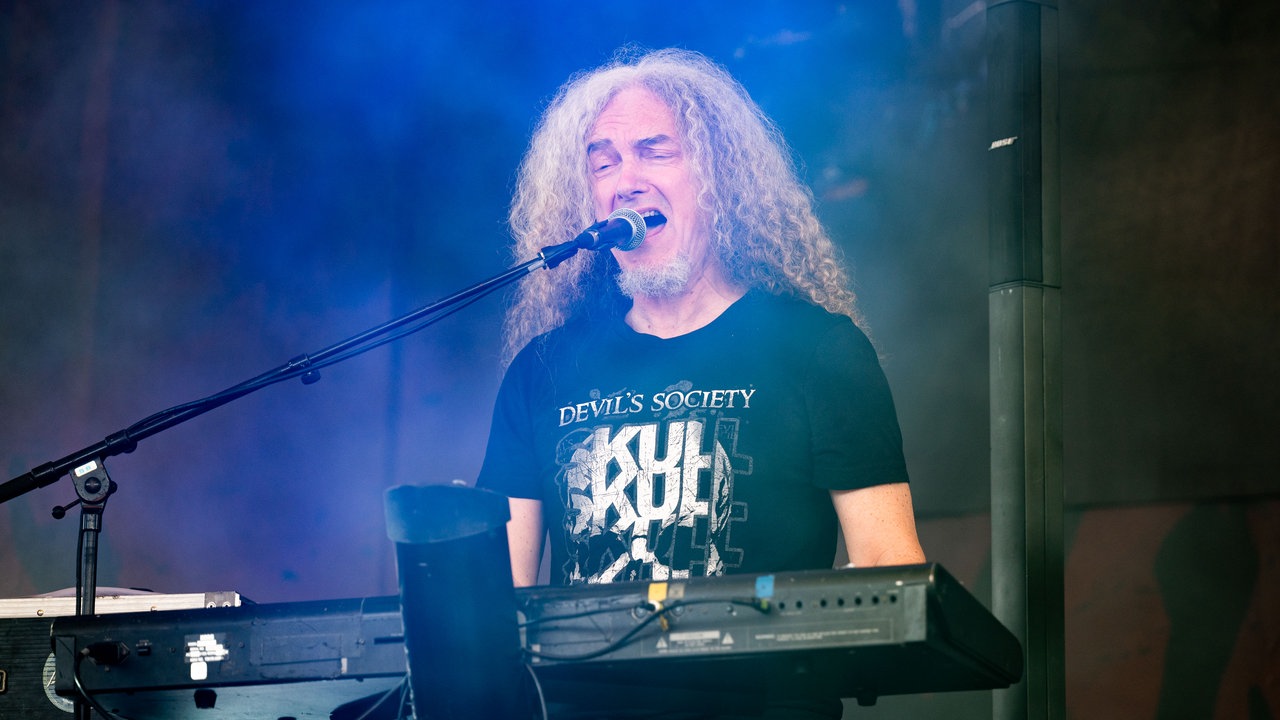Axxis