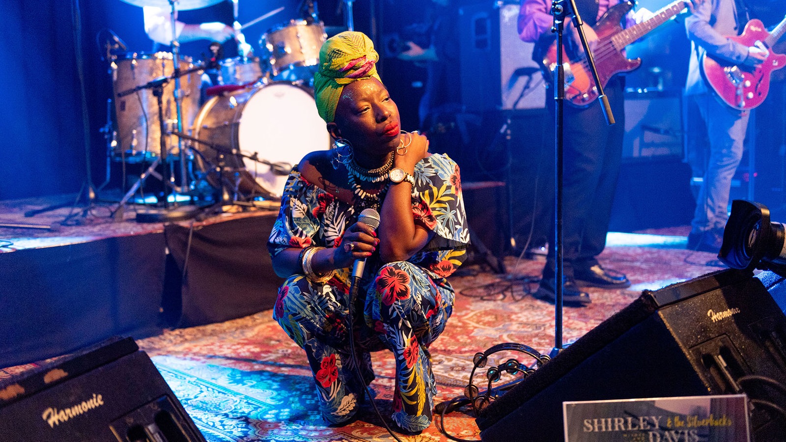 Shirley Davis & The Silverbacks