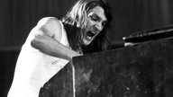 Der britische Jazz- und Rockmusiker Brian Auger bei seinem Auftritt während des Klaus-Doldinger-Jubiläums am 16.10.1973 in der Düsseldorfer Rheinhalle.