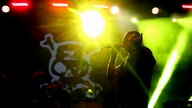 Combichrist während eines Auftrittes im Rahmen des "XXIV. With Full Force Festival 2017" vom 22.06. - 24.06.2017 in Ferropolis, Gräfenhainichen.