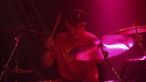 Felix M. Lehrmann an den Drums der Band Rivo Drei bei Bootleg im April 2006