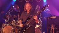 Gitarrist von Peter Bursch's Bröselmaschine beim KrautRockpalast 2005