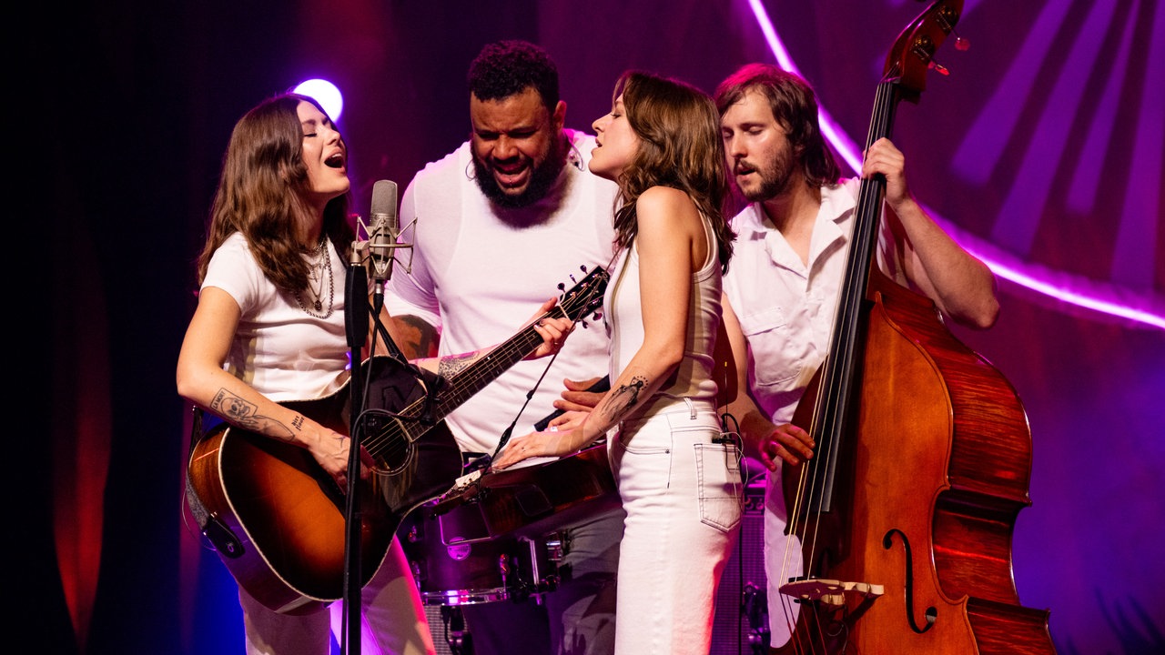 Larkin Poe