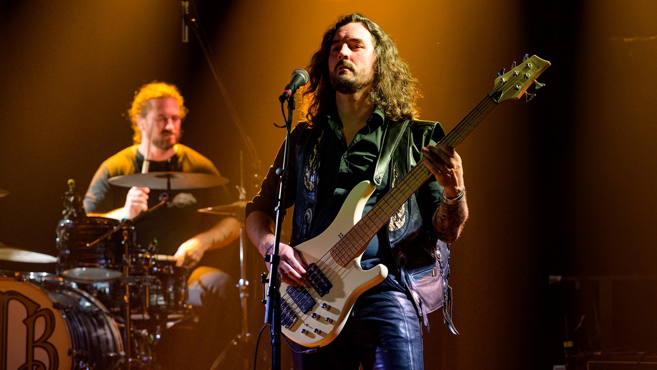 Mutz & The Blackeyed Banditz