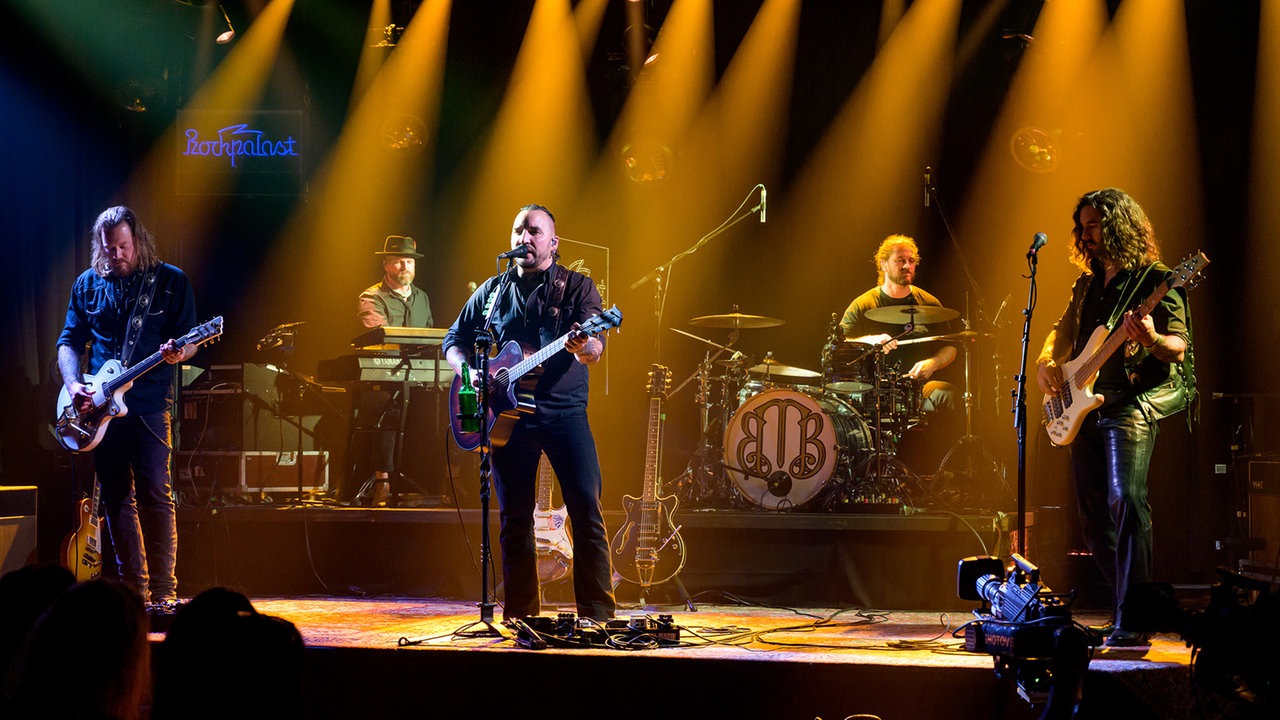 Mutz & The Blackeyed Banditz