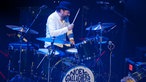 Der Drummer der Noel Gallagher´s High Flying Birds auf der Bühne.